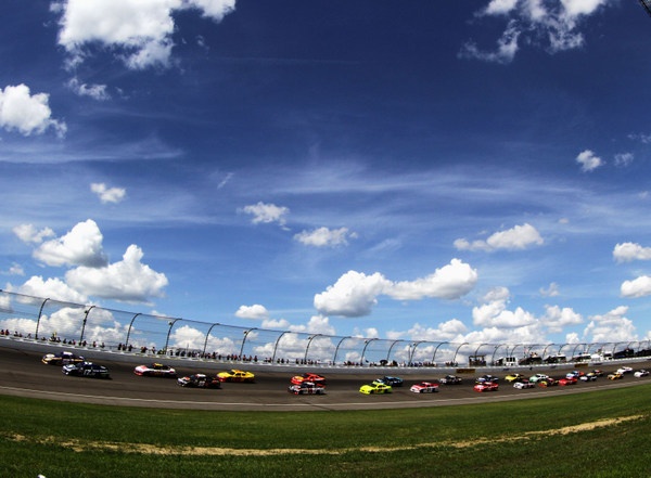 Jack Roush wins again, this time with Greg Biffle. So maybe the championship tide is finally turning