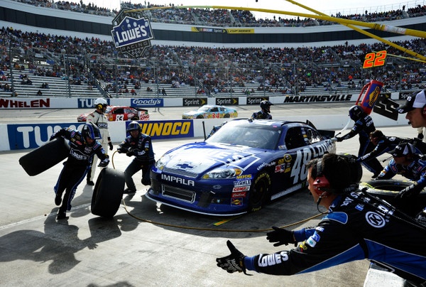 Jimmie wins Martinsville, Brad hangs tough, but Denny runs into the ditch in the championship chase